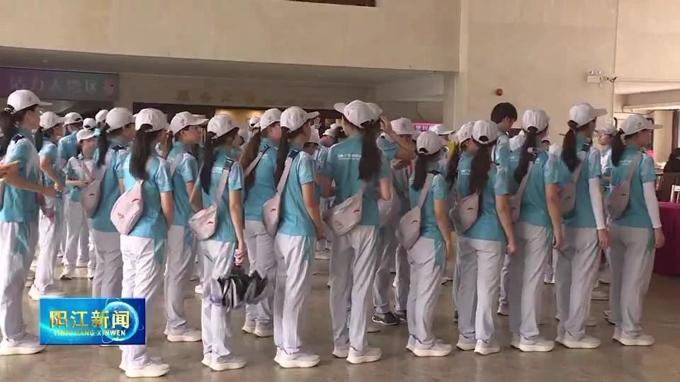 也得到了更, 递上清凉的