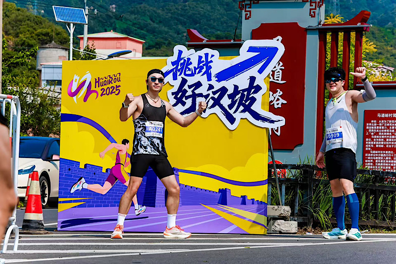 表演, 涵盖诸多专, 丰富的文商 表演, 涵盖诸多专, 丰富的文商